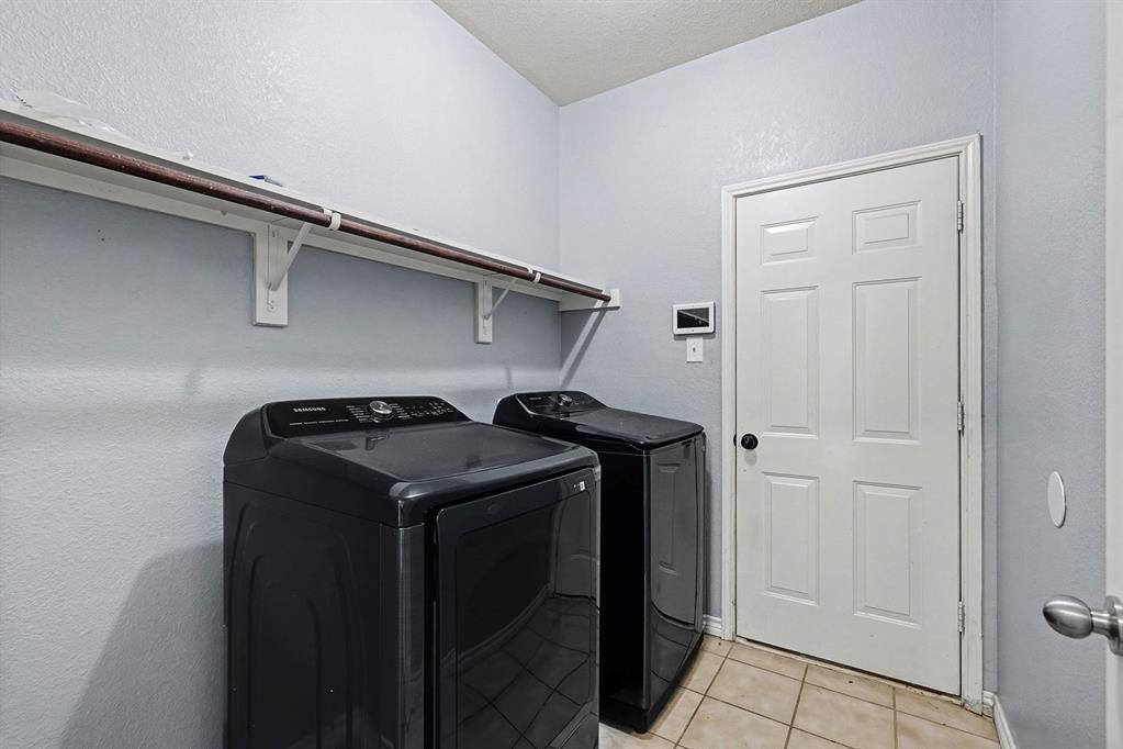 Creek Village At Providence - Residential