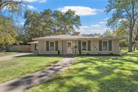 1401 Springdale Street Waco TX 76710