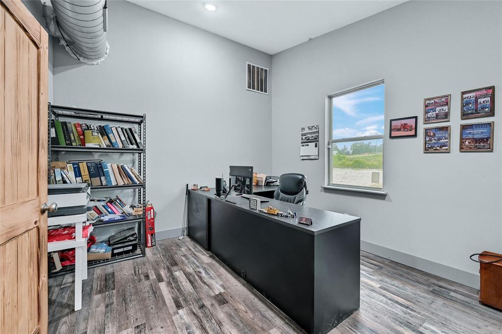 00000 - Commercial Sale