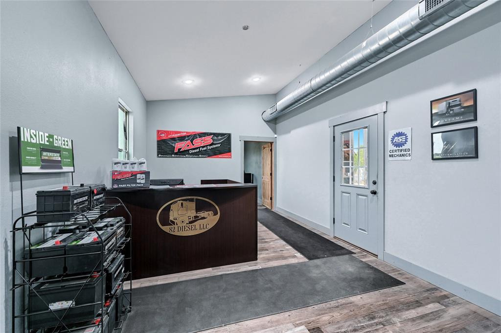 00000 - Commercial Sale