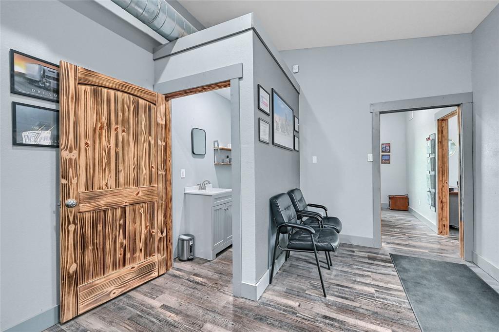 00000 - Commercial Sale