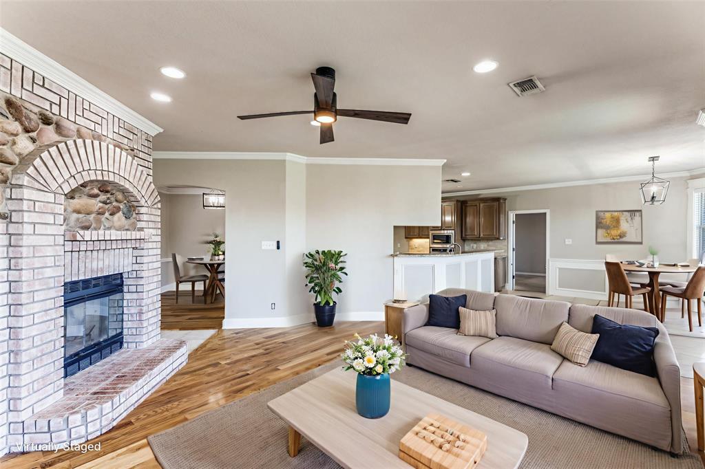 200 Applewood Lane