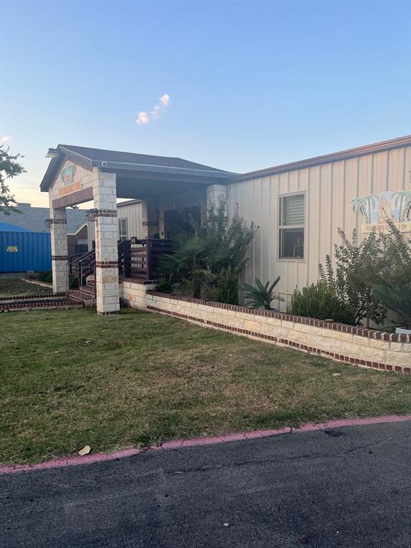 candleridge addition - Commercial Sale