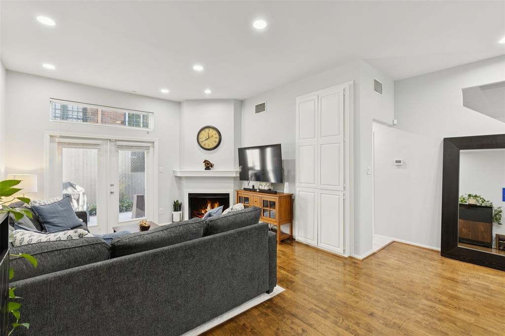 4006 Holland Avenue B