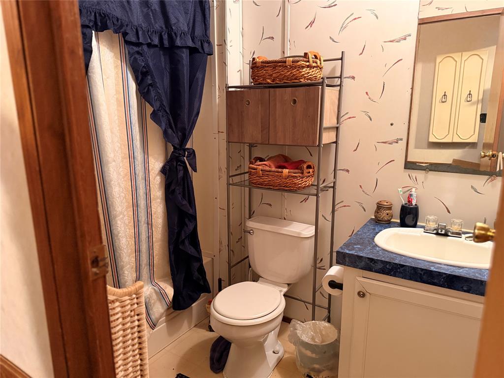 CHARLES HAMPTON III - Residential