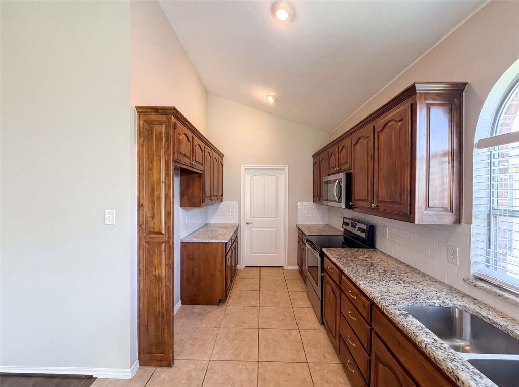 1205 Kachina Lane