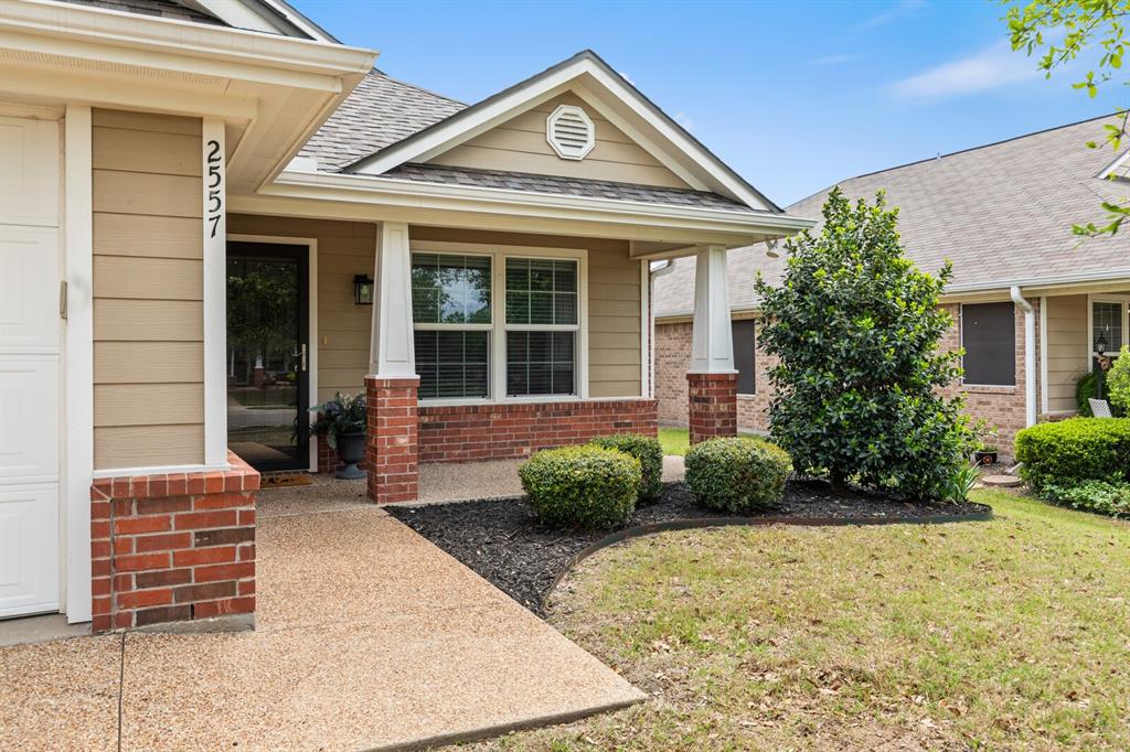2557 Paddock Lane