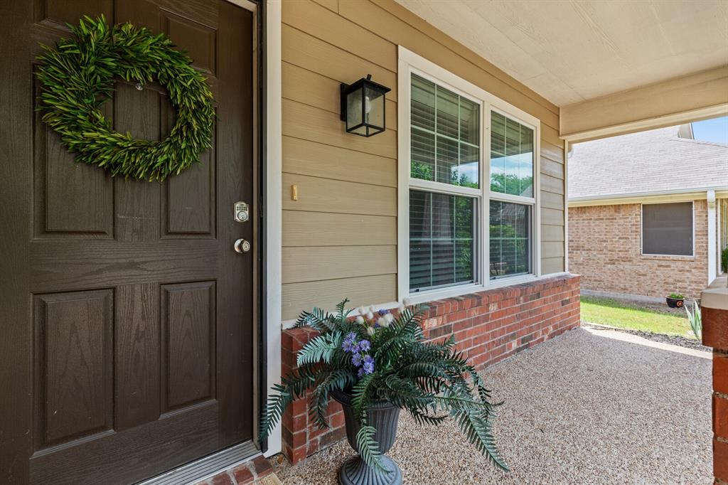 2557 Paddock Lane