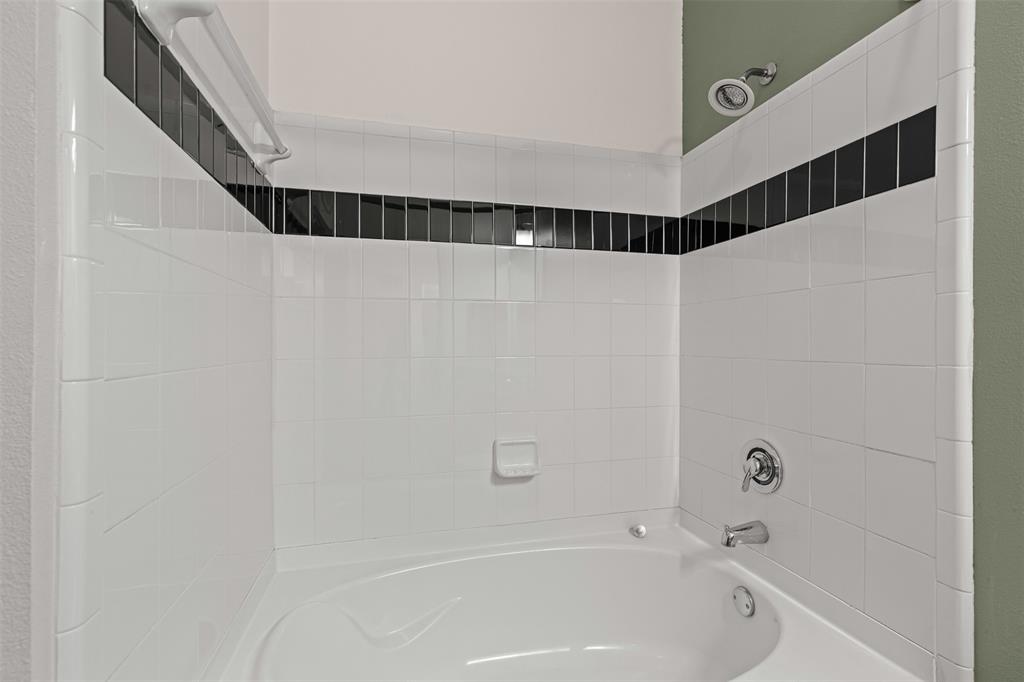 Texas & Pacific Lofts Condo - Residential Lease