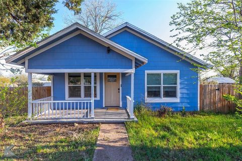 600 SE 3rd Street Knox City TX 79529