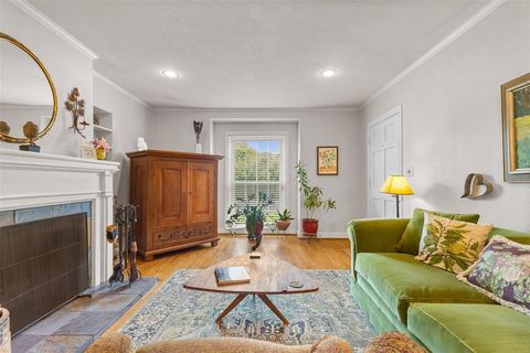 Tiny photo for 9461 Waterview Road, Dallas, TX 75218 (MLS # 21100646)