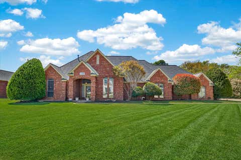 Photo of 2303 Hillside Court, Southlake, TX 76092 (MLS # 21219290)