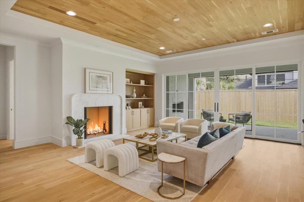 Williamson Caruth Terrace - Residential