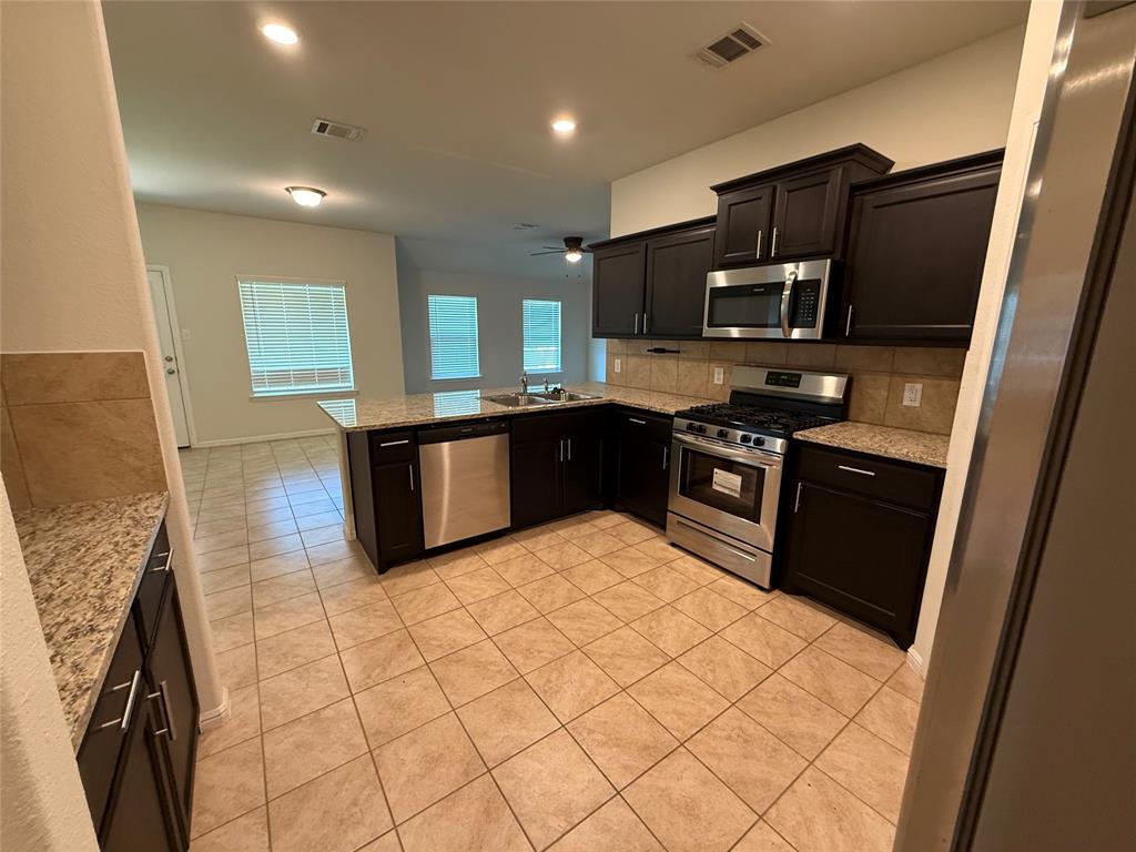 Crescent Spgs Ranch Ph 3 - Residential Lease