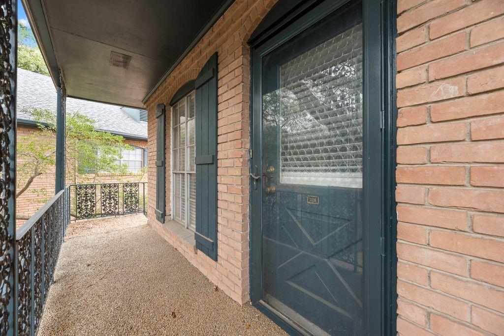 La Fontaine Condo - Residential