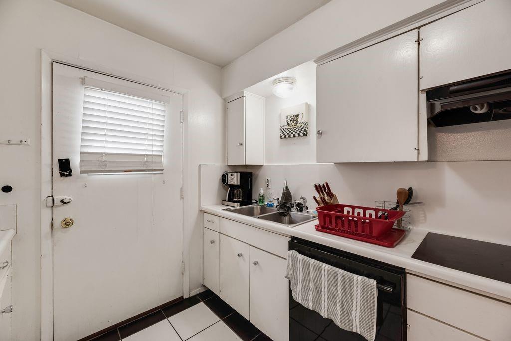 La Fontaine Condo - Residential