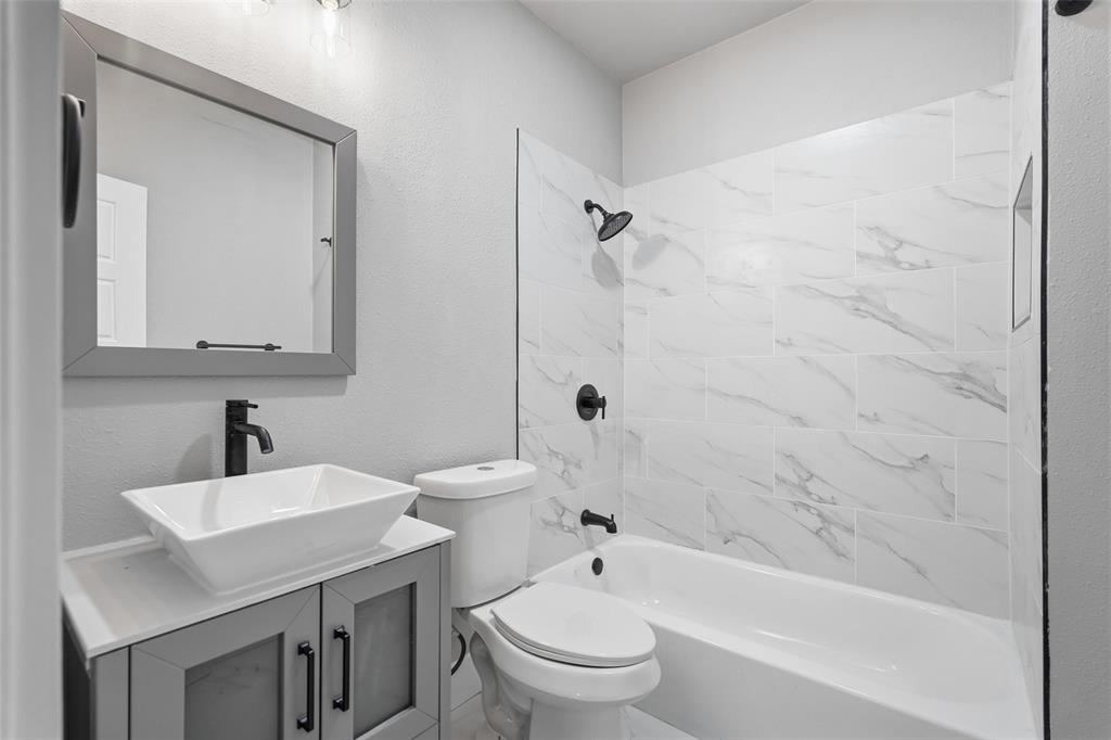 Roosevelt Manor 1st Inst - Residential