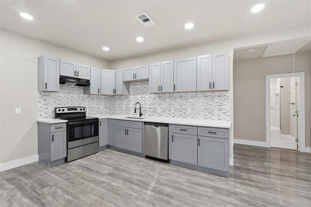 Roosevelt Manor 1st Inst - Residential