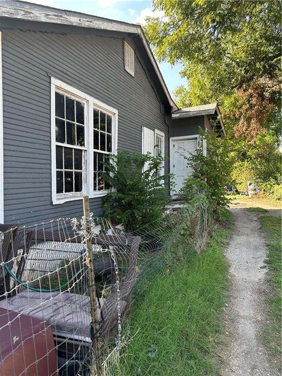 2805 Bosque Boulevard