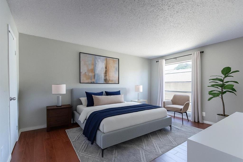 Centre Square 01 Condo - Residential