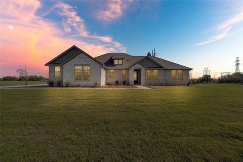 Photo of 60 Roosevelt Lane, Valley View, TX 76272 (MLS # 21077816)