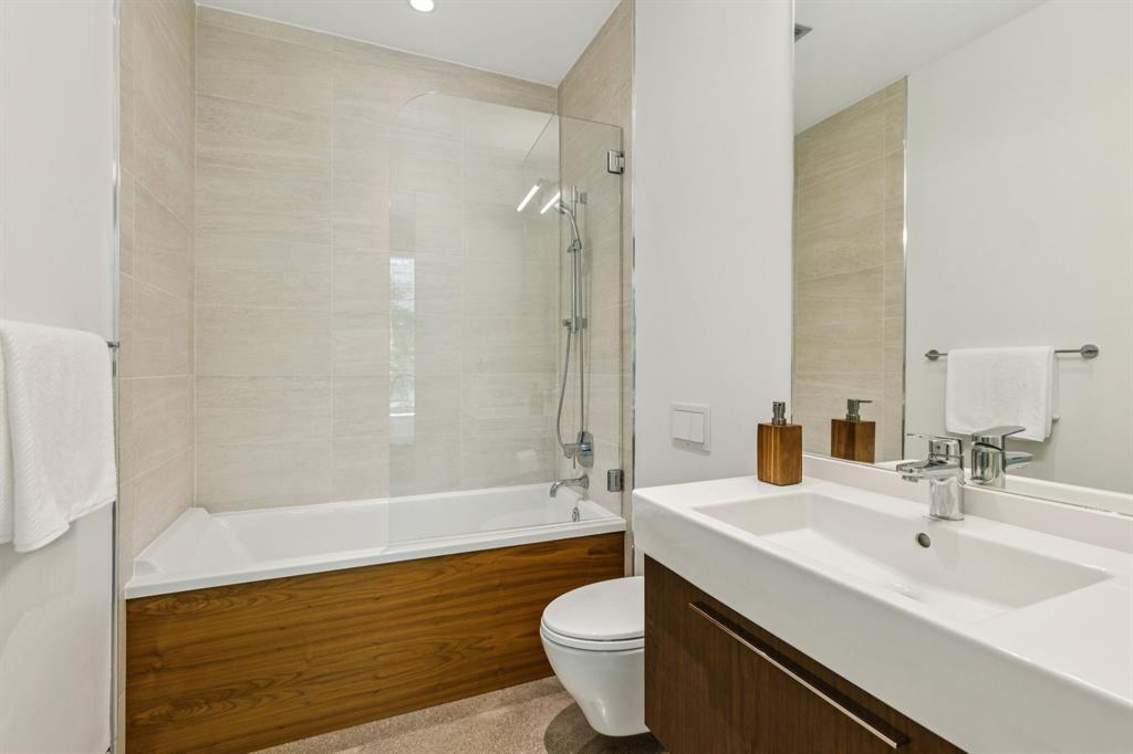 Country Club Heights - Residential