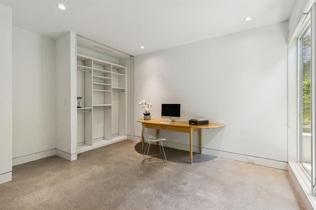 Country Club Heights - Residential