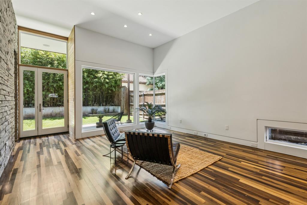 Country Club Heights - Residential