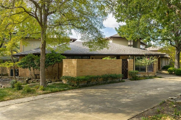 11298 RUSSWOOD CIR, DALLAS, TX 75229 - Image b1b53a58b30c4b0a5e80b99781fcd862/184477355