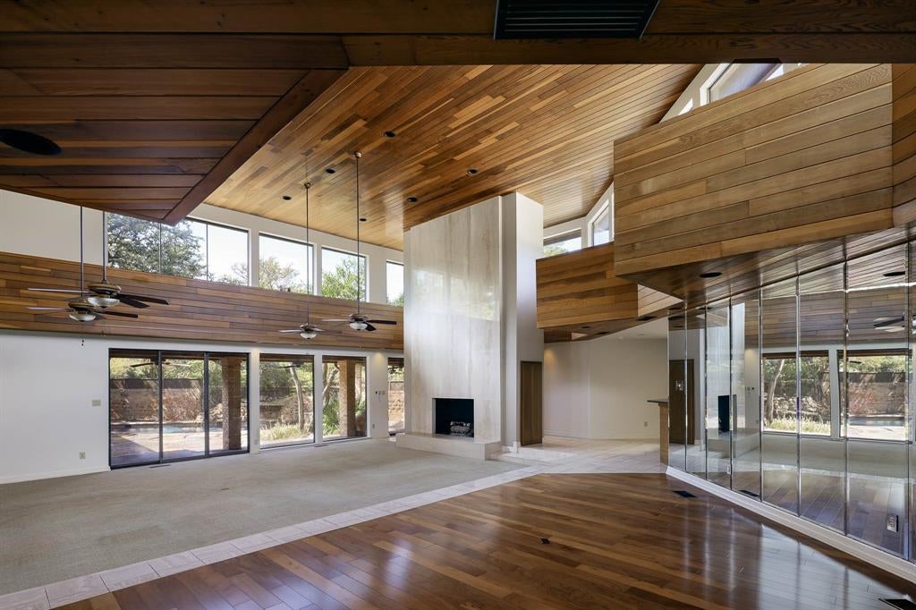 11298 Russwood Circle
