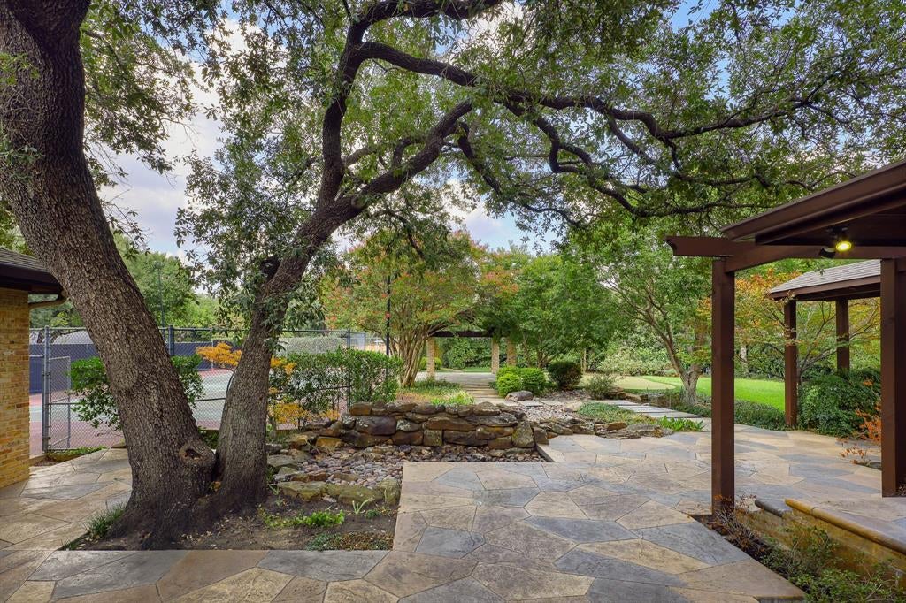 11298 Russwood Circle