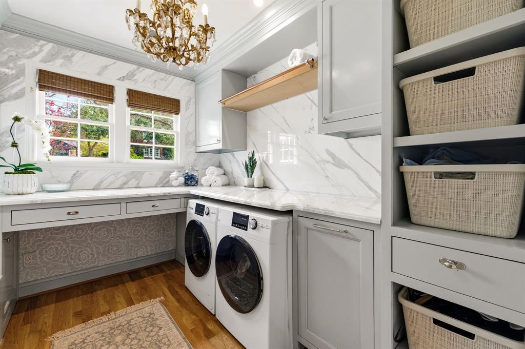 6939 Santa Monica Drive