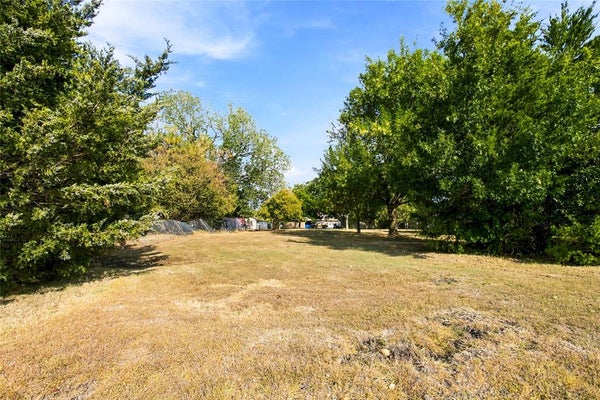 6802 ERMINE CIR, SACHSE, TX 75048 - Image b1baa3dbdb4e784e8382f55f5814ca6e/2676324800