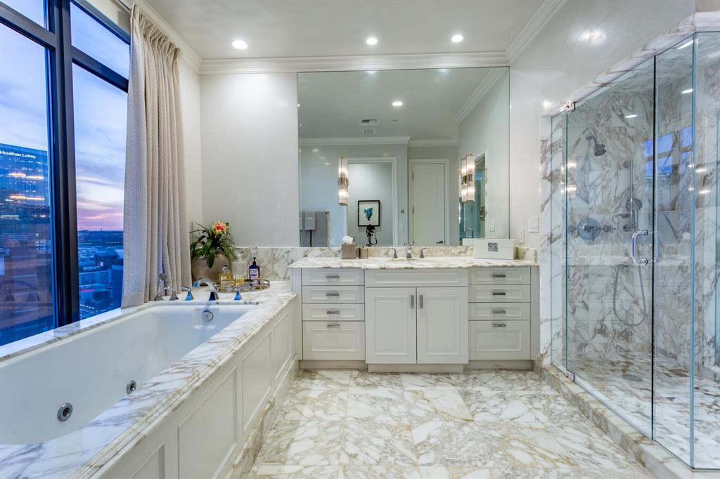 Ritz-Carlton Residences 1 - Residential