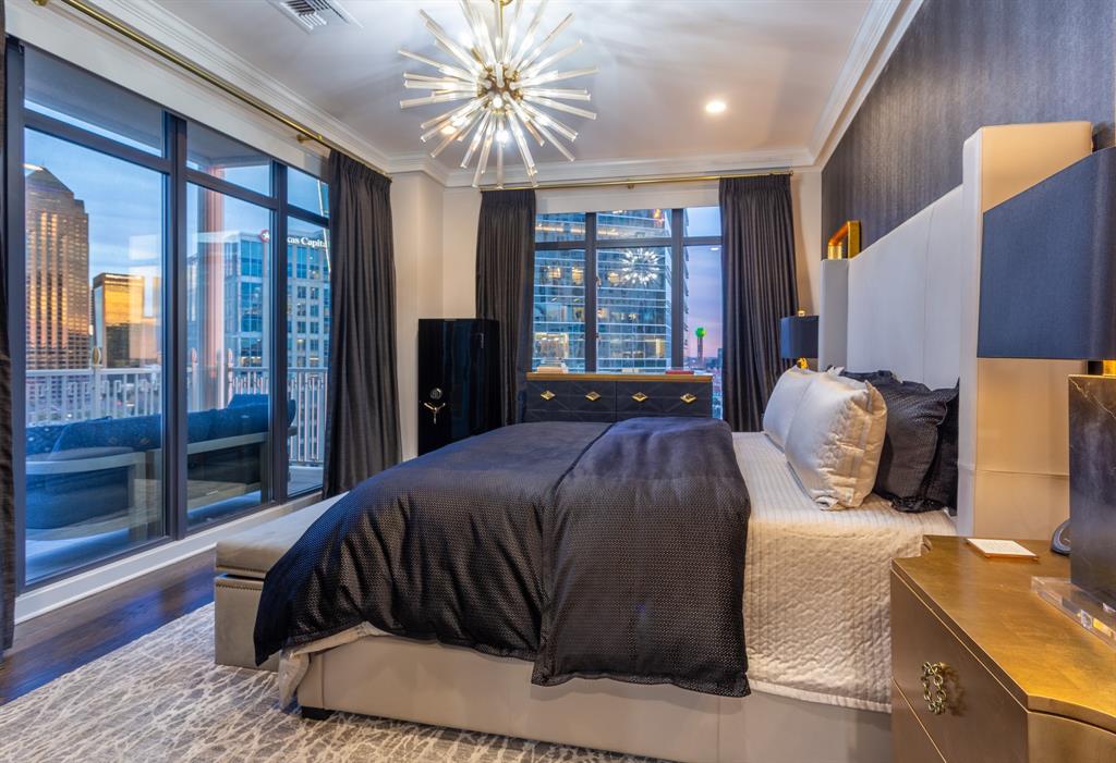 Ritz-Carlton Residences 1 - Residential