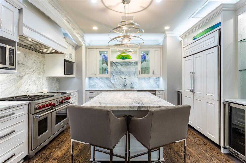 Ritz-Carlton Residences 1 - Residential