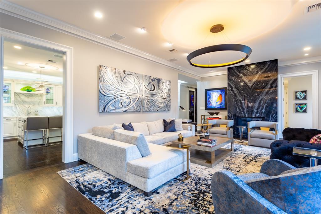 Ritz-Carlton Residences 1 - Residential