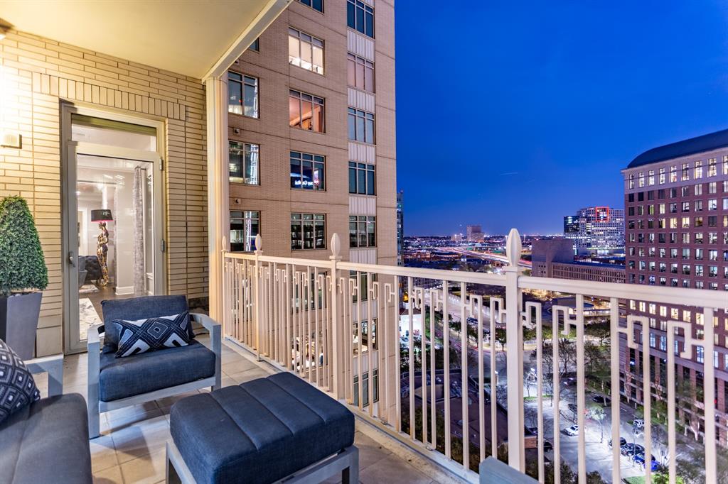 Ritz-Carlton Residences 1 - Residential