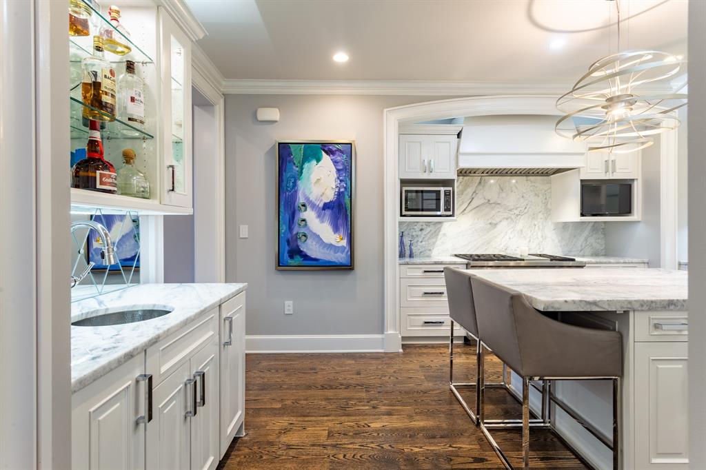 Ritz-Carlton Residences 1 - Residential