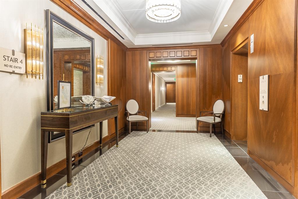 Ritz-Carlton Residences 1 - Residential