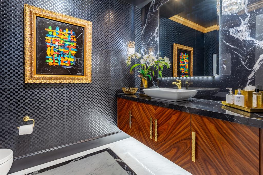 Ritz-Carlton Residences 1 - Residential