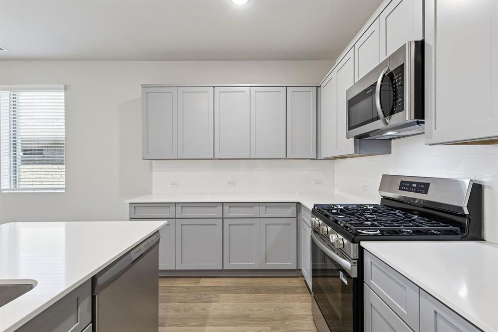 Lone Oak - Residential