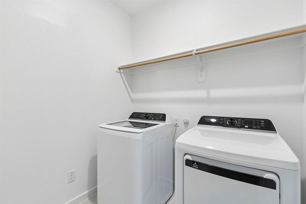 Lone Oak - Residential