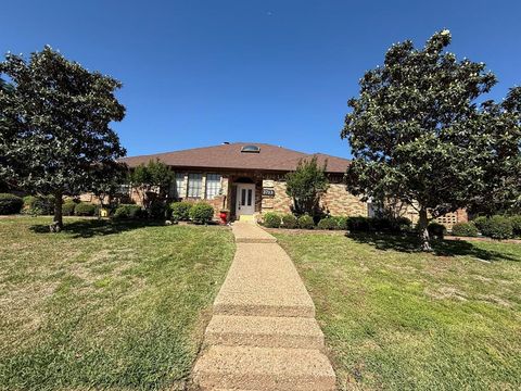 3713 Laurel Lane Bedford TX 76021