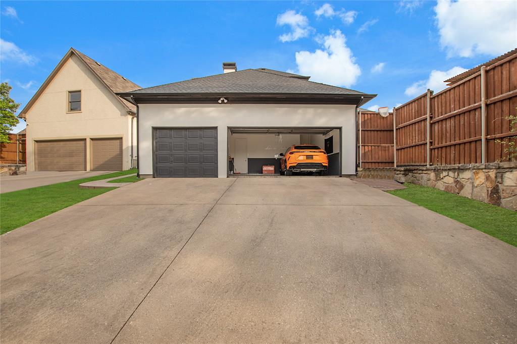 The Lakes On Legacy Drive Ph II - Residential