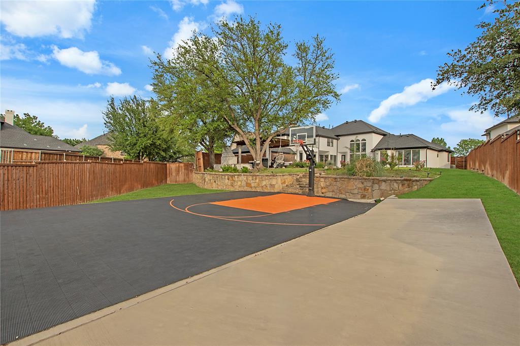 The Lakes On Legacy Drive Ph II - Residential