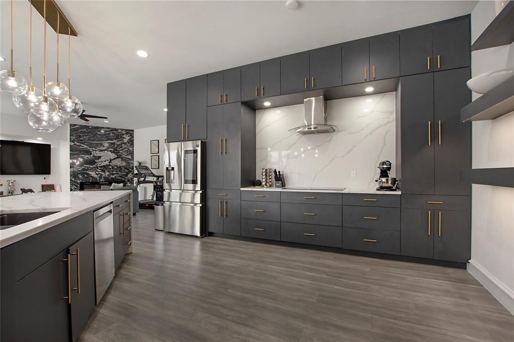 The Lakes On Legacy Drive Ph II - Residential