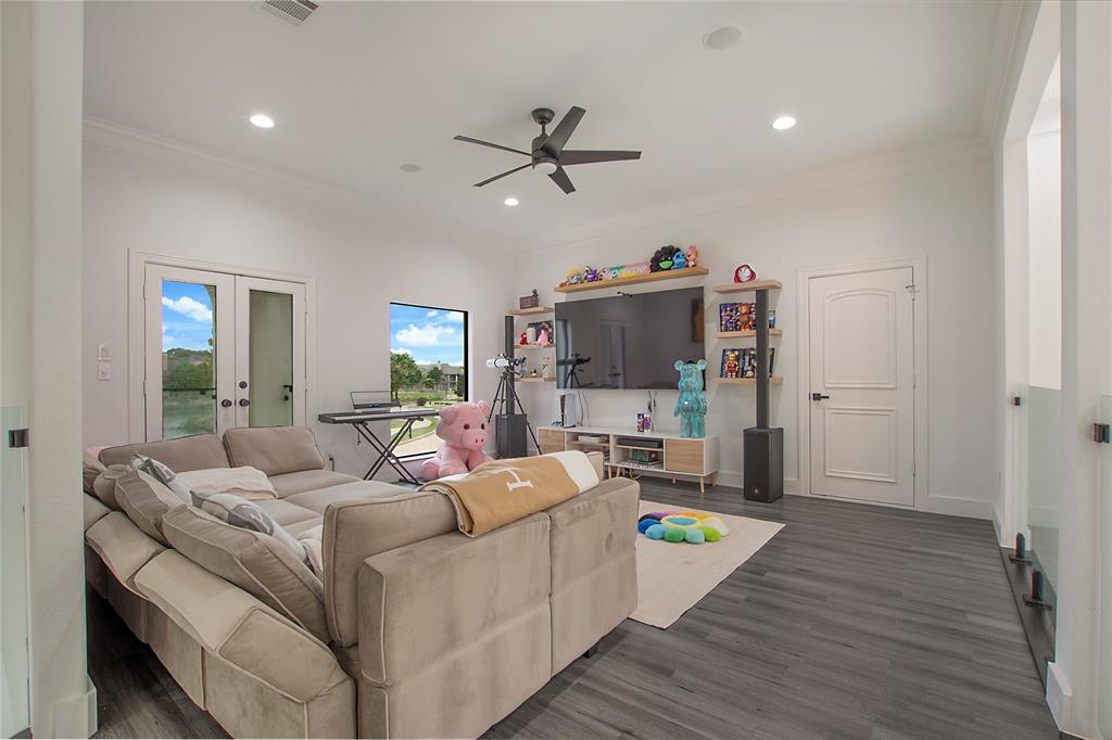 The Lakes On Legacy Drive Ph II - Residential