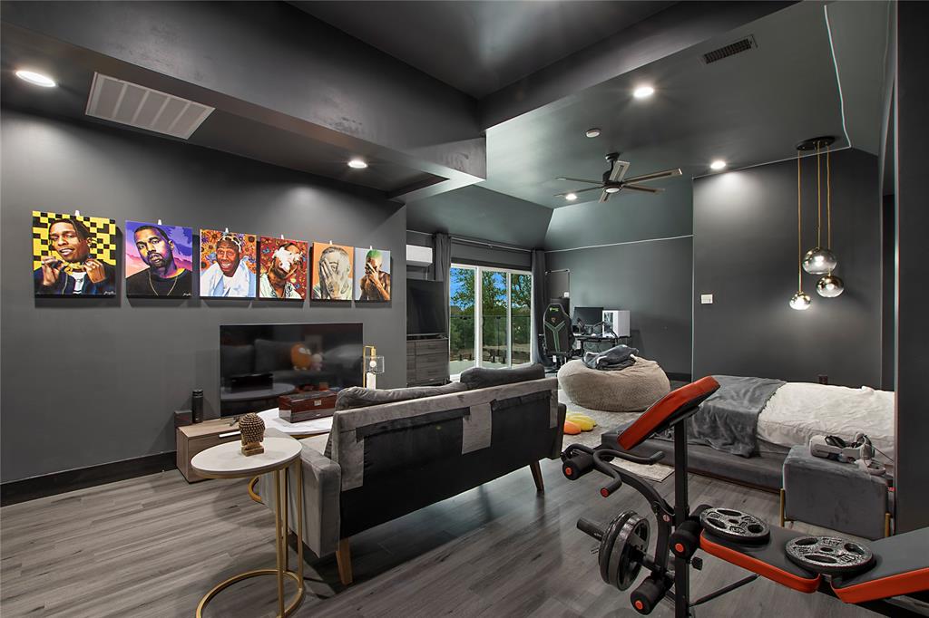 The Lakes On Legacy Drive Ph II - Residential