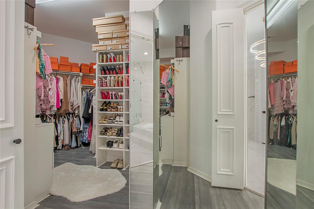 The Lakes On Legacy Drive Ph II - Residential